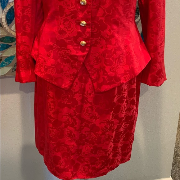 Vintage AJ Bari Silk Skirt Suit set Royal Red Sz 10 GOLD BUTTONS - Picture 10 of 17